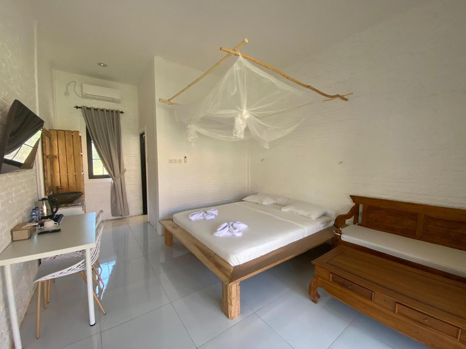 Pasir Putih Resort & Resto Maluk Екстер'єр фото