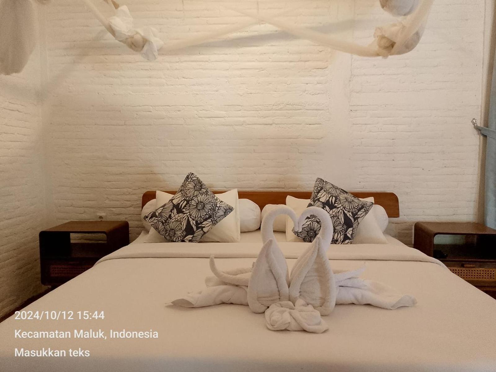 Pasir Putih Resort & Resto Maluk Екстер'єр фото