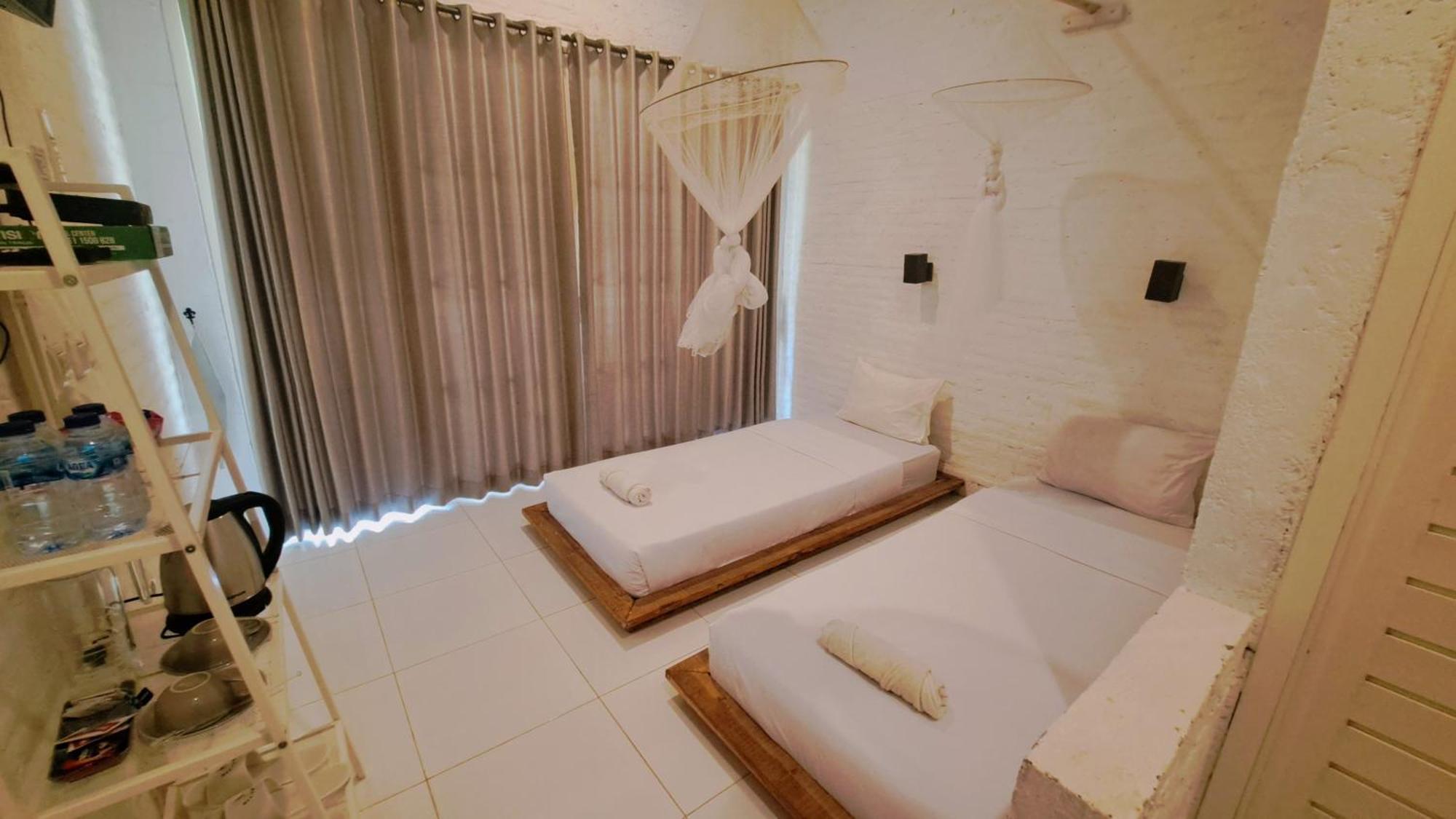 Pasir Putih Resort & Resto Maluk Екстер'єр фото